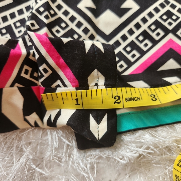 Akira Chicago womens high-waisted shorts, Size S - Picture 3 of 5